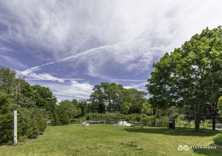 Hamptons Home 1020558