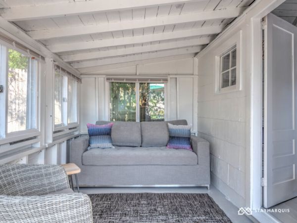 Hamptons Home 1020559