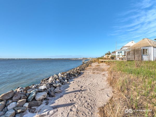 Hamptons Home 1020559