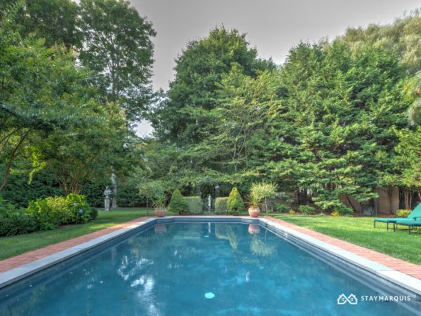 Hamptons Home 1020560