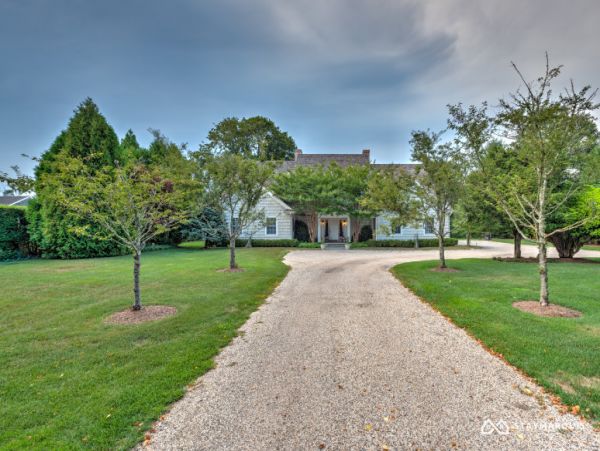 Hamptons Home 1020560