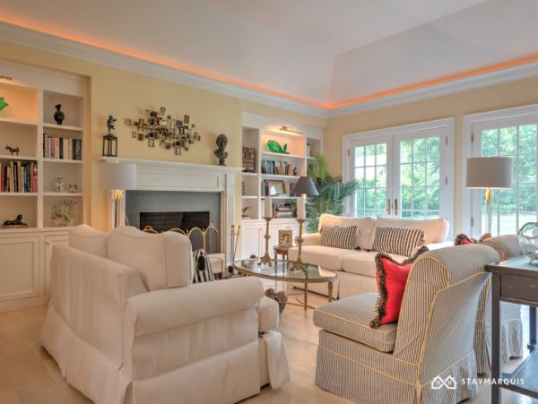Hamptons Home 1020560