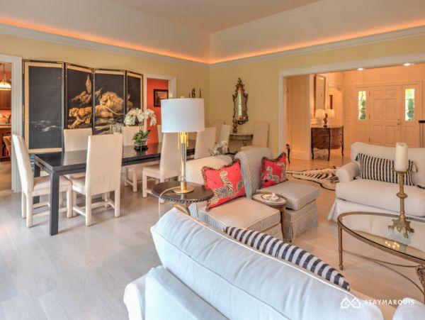Hamptons Home 1020560