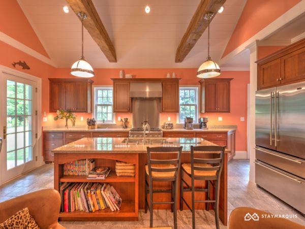 Hamptons Home 1020560