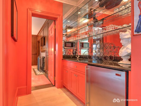 Hamptons Home 1020560