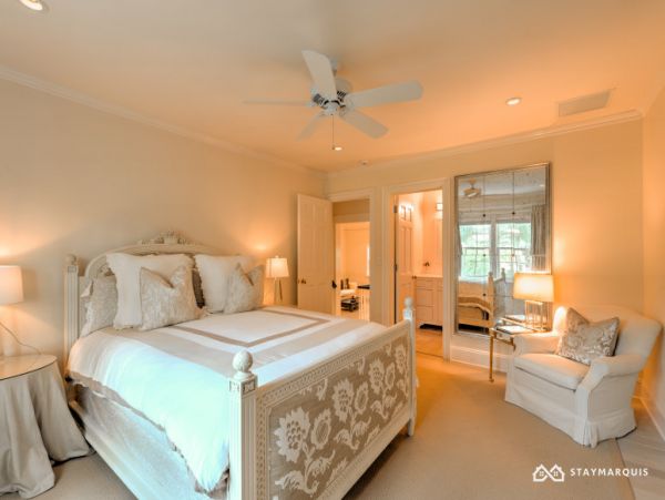 Hamptons Home 1020560