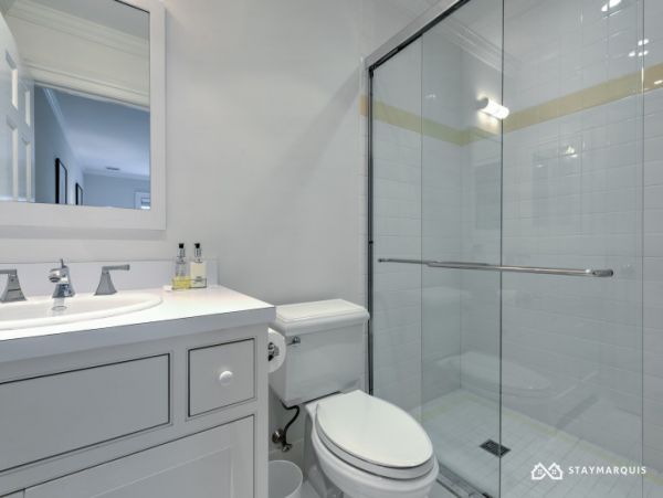 Hamptons Home 1020560