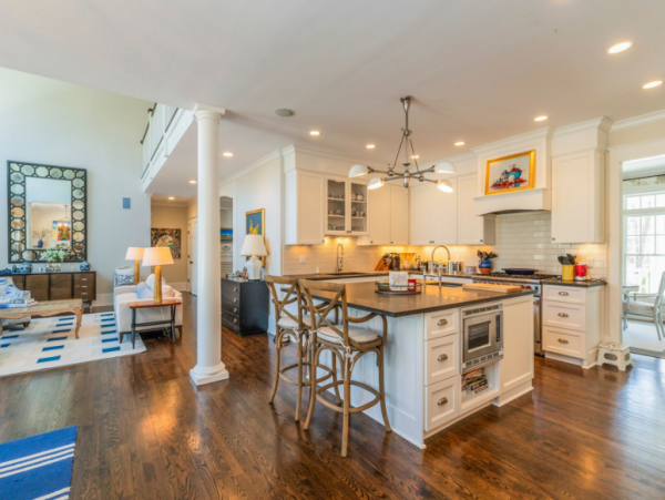 Hamptons Home 1020561