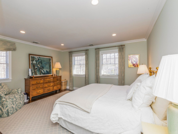 Hamptons Home 1020561