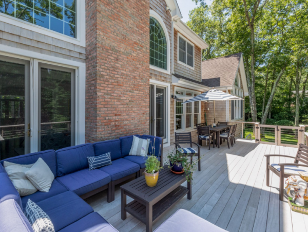 Hamptons Home 1020561