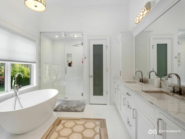 Hamptons Home 1020562