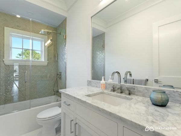 Hamptons Home 1020562