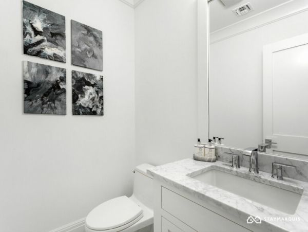 Hamptons Home 1020562