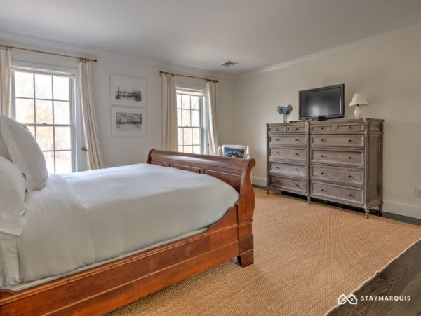 Hamptons Home 1020563