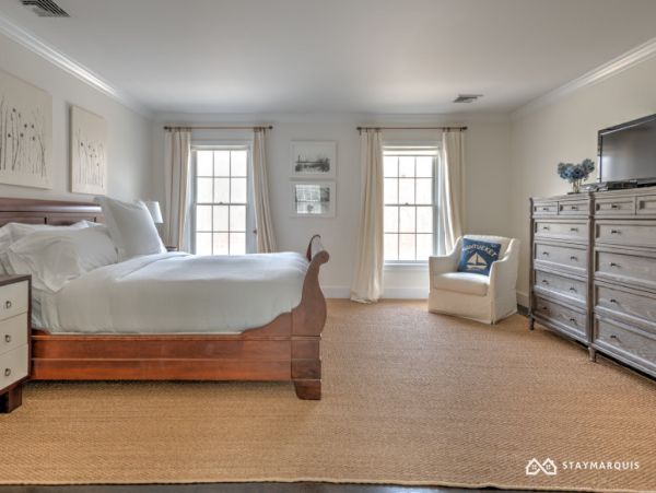 Hamptons Home 1020563