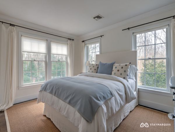 Hamptons Home 1020563