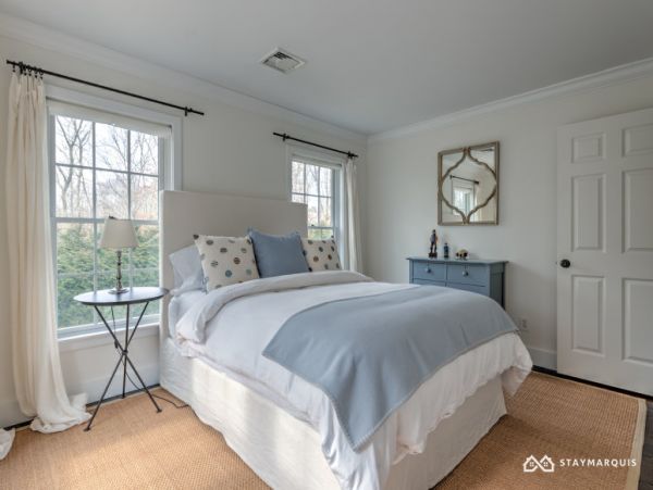 Hamptons Home 1020563