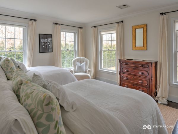 Hamptons Home 1020563