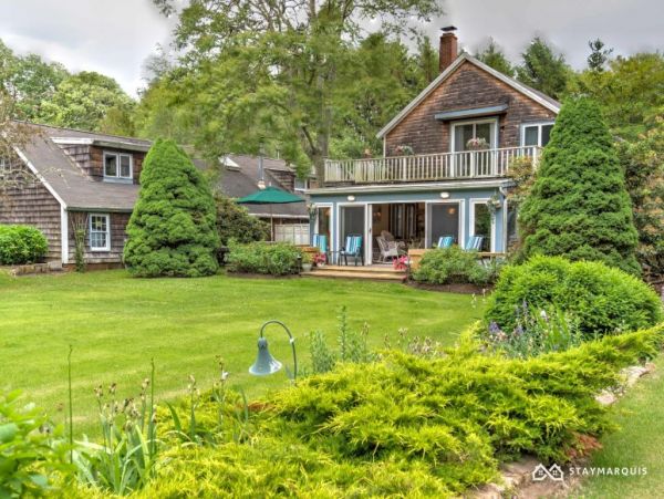 Hamptons Home 1020565