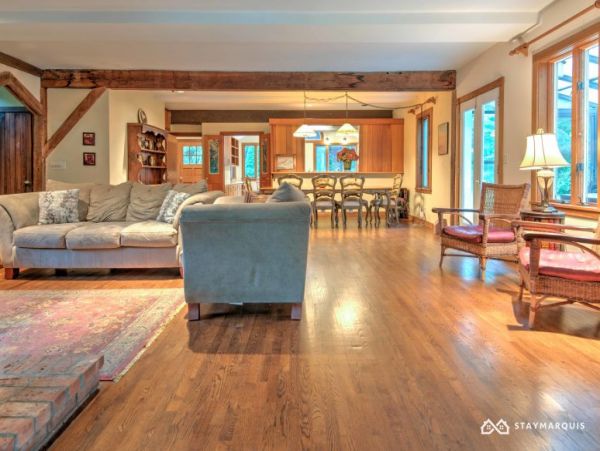 Hamptons Home 1020565