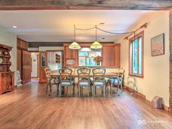 Hamptons Home 1020565