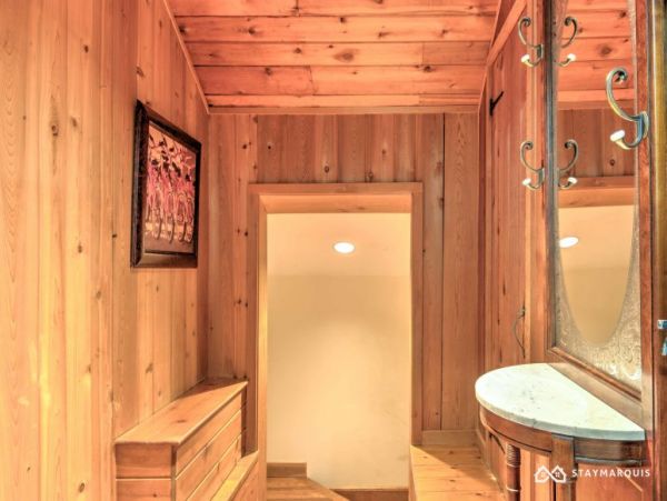 Hamptons Home 1020565