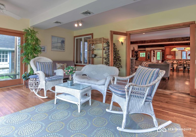 Hamptons Home 1020565