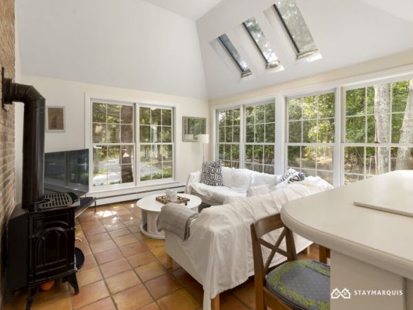 Hamptons Home 1020566