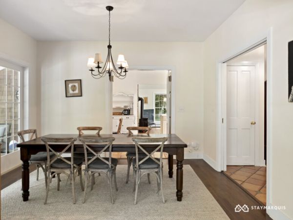 Hamptons Home 1020566