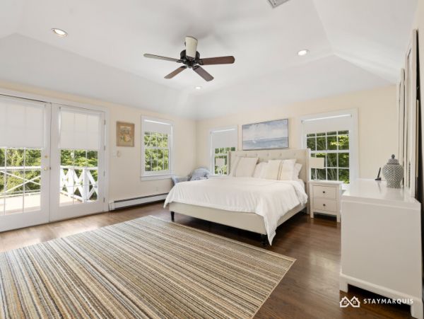 Hamptons Home 1020566