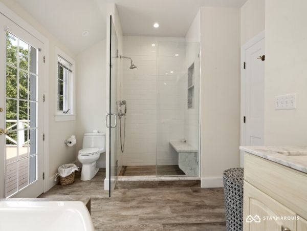 Hamptons Home 1020566