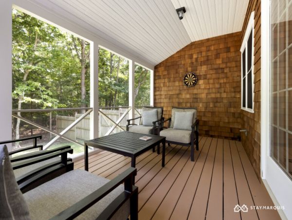 Hamptons Home 1020566