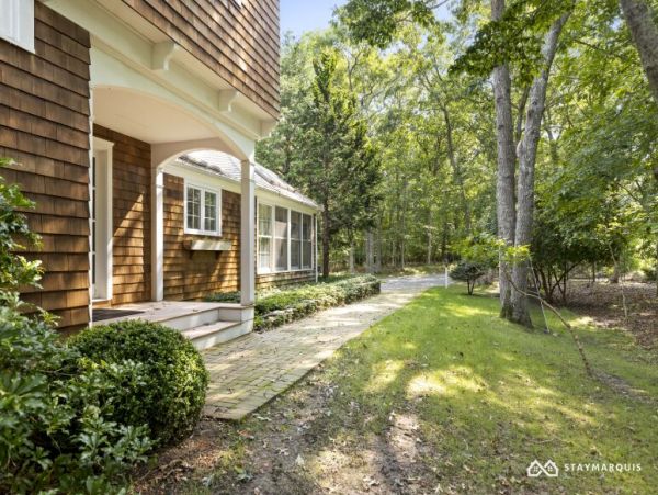 Hamptons Home 1020566