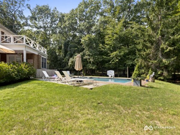 Hamptons Home 1020566