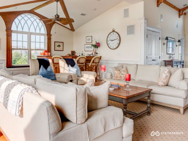Hamptons Home 1020567