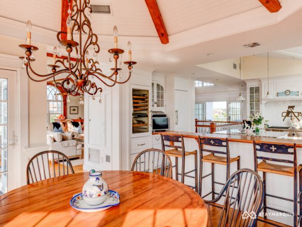 Hamptons Home 1020567