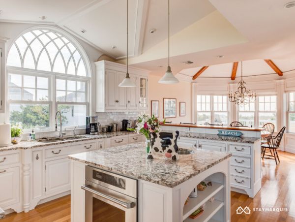 Hamptons Home 1020567