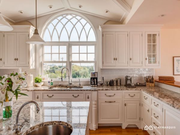 Hamptons Home 1020567