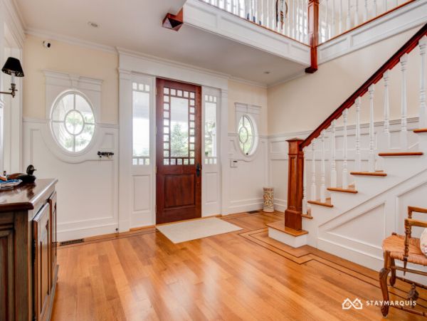 Hamptons Home 1020567