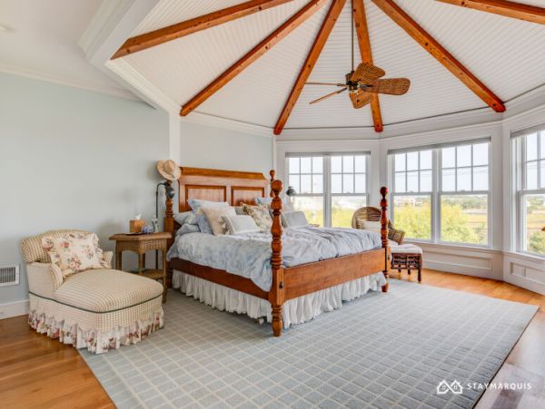 Hamptons Home 1020567
