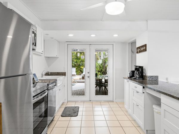 Stunning Duplex Retreat in Holmes Beach – Your Perfect Island Getaway