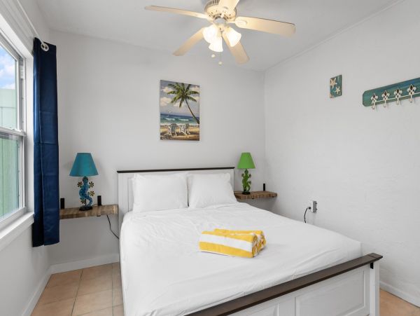 Stunning Duplex Retreat in Holmes Beach – Your Perfect Island Getaway