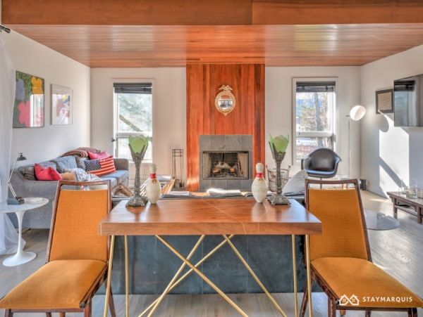 Hamptons Home 1020570