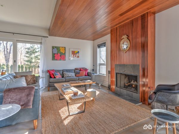 Hamptons Home 1020570