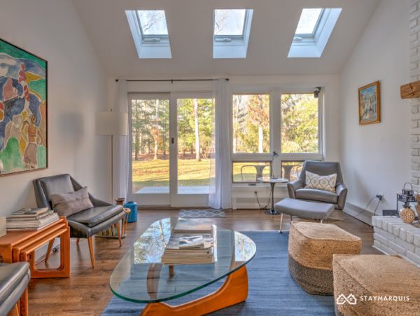 Hamptons Home 1020570