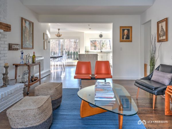 Hamptons Home 1020570