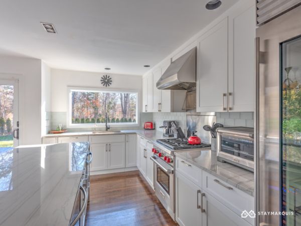 Hamptons Home 1020570