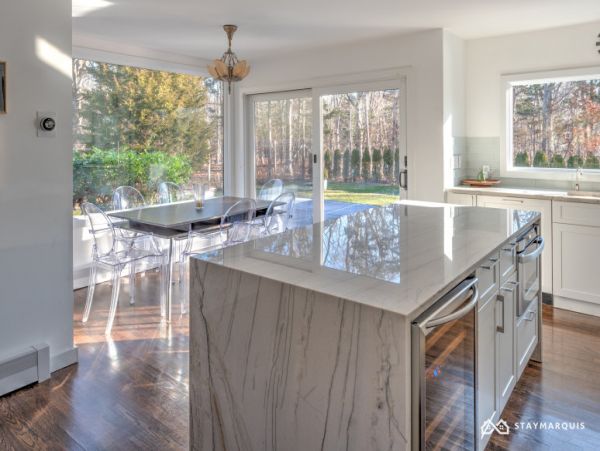 Hamptons Home 1020570