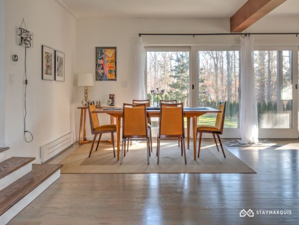 Hamptons Home 1020570