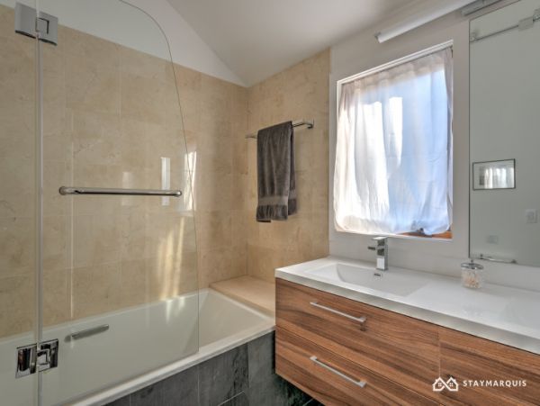 Hamptons Home 1020570